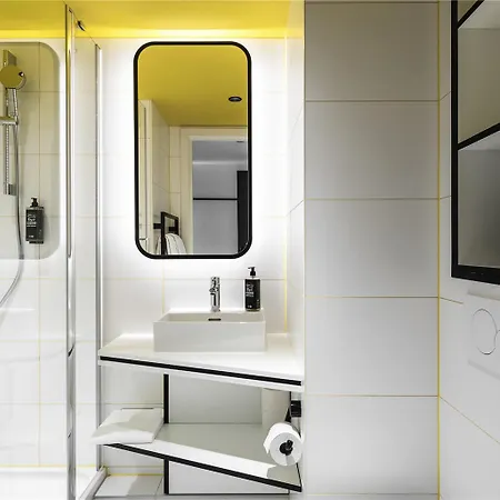 ホテル Adagio Access Centrum Dampoort