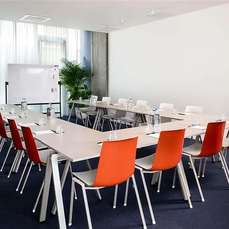 Adagio Access Centrum Dampoort ヘント
